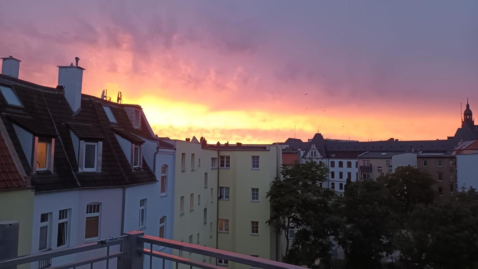 Ueber Den Daechern Von Halle Halle  Kültér fotó